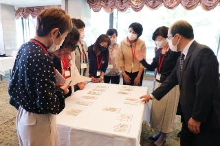 女性部会「絵はがきコンクール作品審査会」