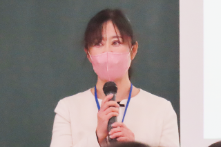 篠田陽子 氏