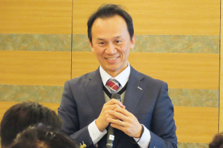 鈴木崇司 氏