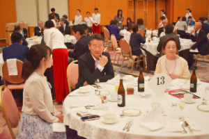 懇親会