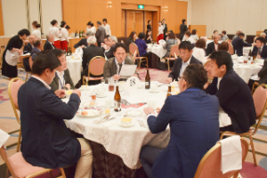 懇親会