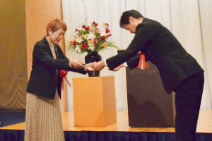 篠田たつゑ 明徳支部長兼女性部会長