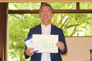 小森崇稔 前部会長 小森崇稔 前部会長