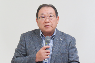 臼井潔 委員長 臼井潔 委員長
